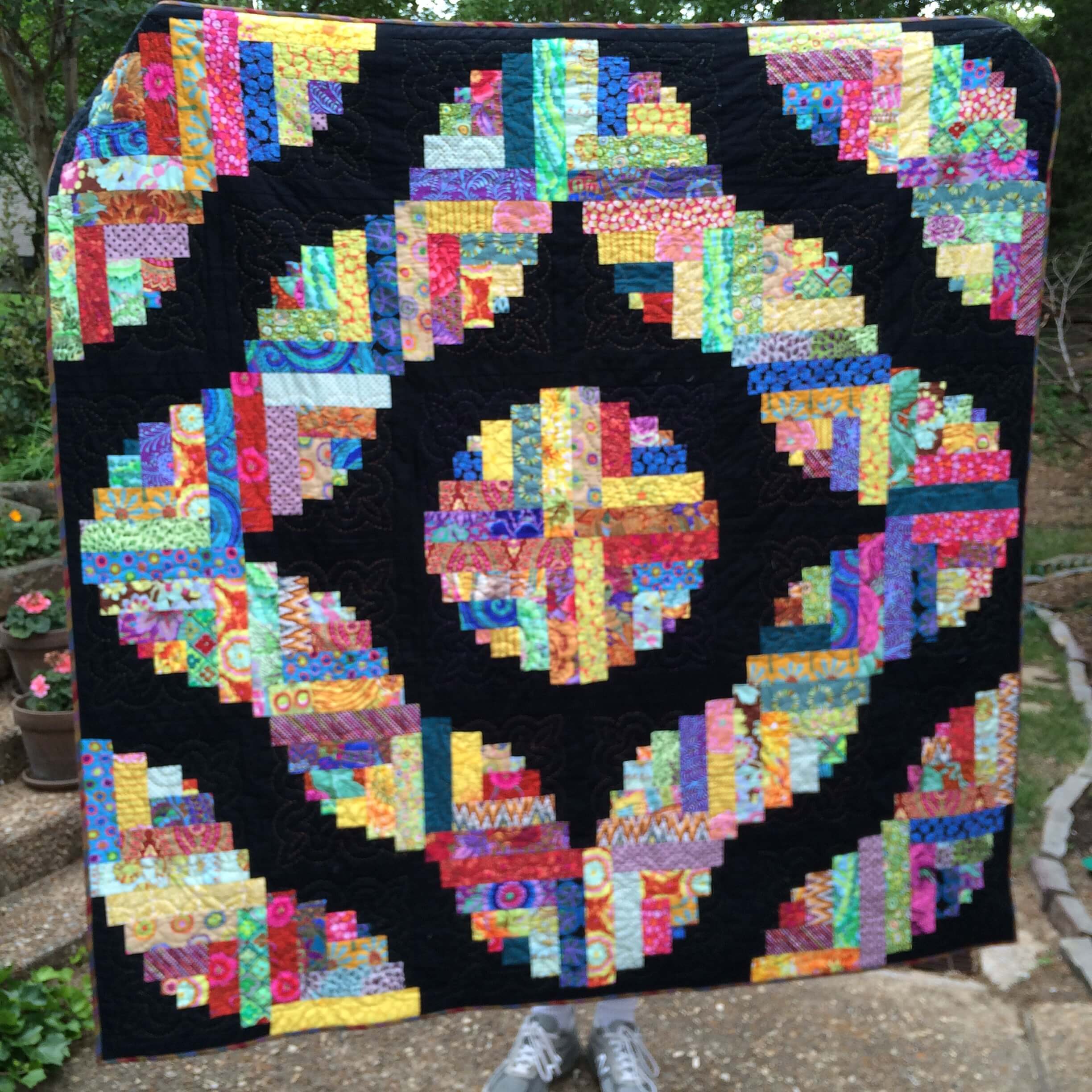 Curvy Log Cabin Quilt Block Curvy Log Cabin Quilt Block